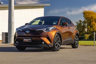 2017 Toyota C-HR - Thumbnail