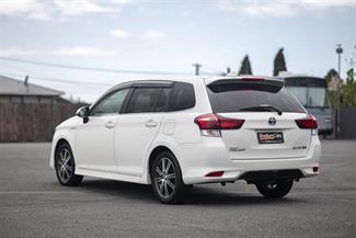 2015 Toyota Corolla Fielder - Thumbnail