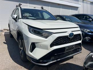 2021 Toyota RAV4 - Thumbnail