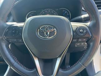 2021 Toyota RAV4 - Thumbnail