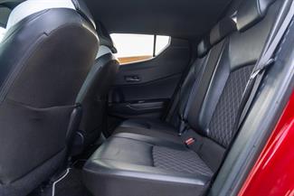 2019 Toyota C-HR - Thumbnail