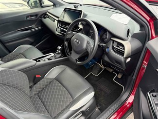 2019 Toyota C-HR - Thumbnail
