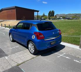 2018 Suzuki Swift - Thumbnail