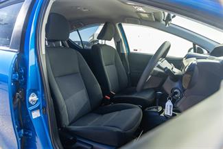 2017 Toyota AQUA - Thumbnail