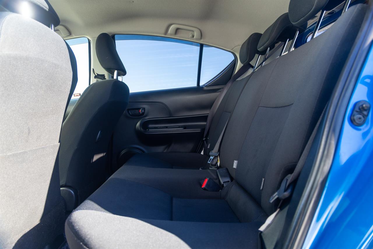 2017 Toyota AQUA