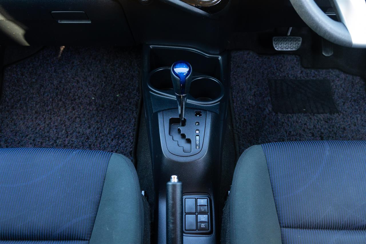 2017 Toyota AQUA