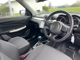 2021 Suzuki Swift - Thumbnail