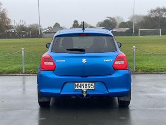 2021 Suzuki Swift - Thumbnail
