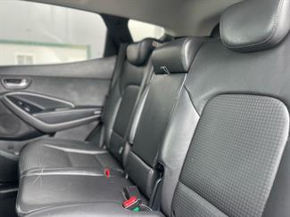 2014 Hyundai Santa Fe - Thumbnail