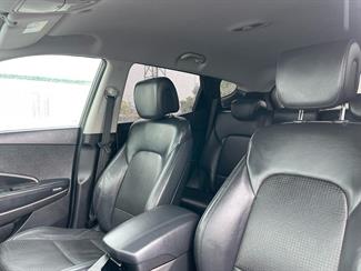 2014 Hyundai Santa Fe - Thumbnail