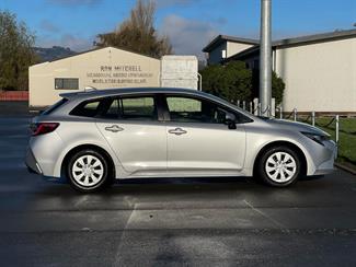 2020 Toyota Corolla - Thumbnail