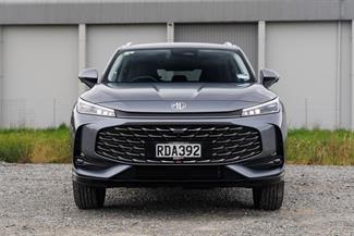 2025 MG Hs - Thumbnail