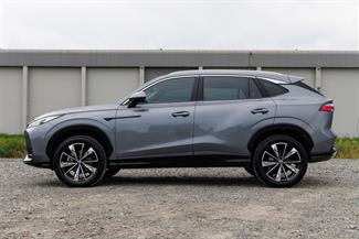 2025 MG Hs - Thumbnail