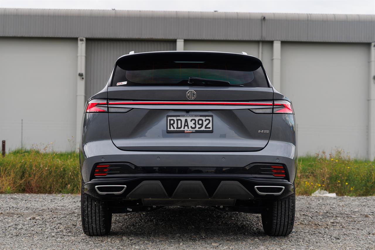 2025 MG Hs
