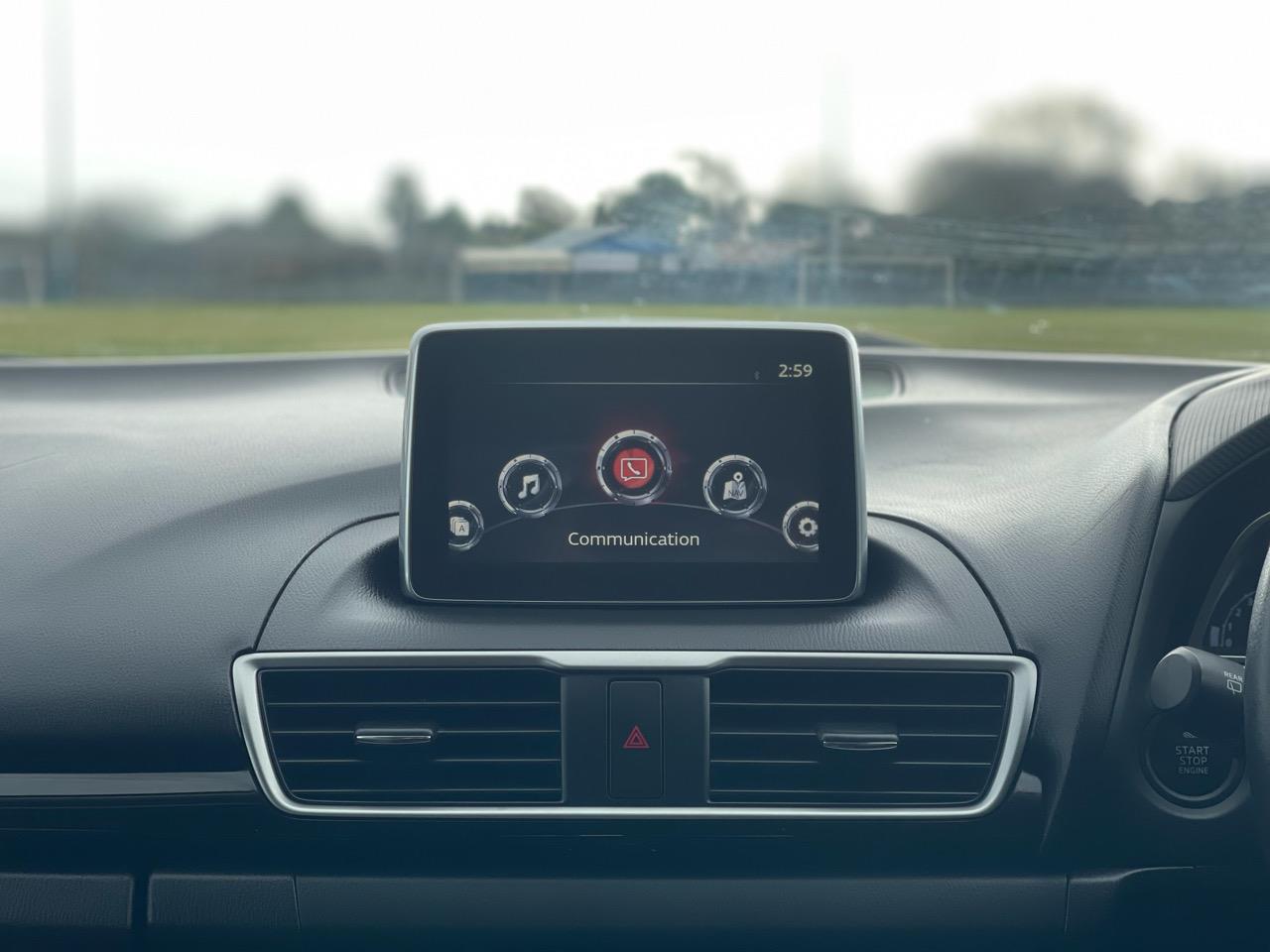 2014 Mazda Axela