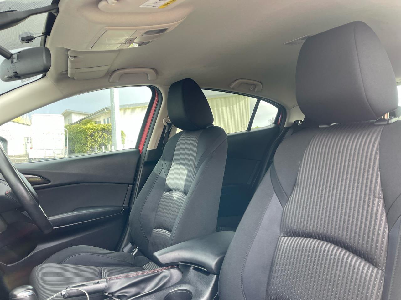 2014 Mazda Axela