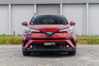 2017 Toyota C-HR - Thumbnail