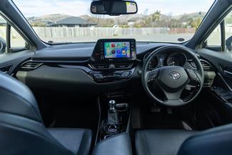 2020 Toyota C-HR - Thumbnail