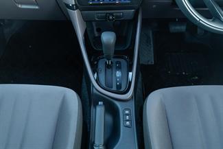 2021 Toyota Yaris - Thumbnail