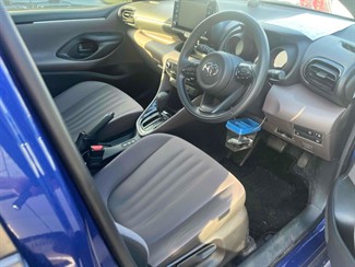 2021 Toyota Yaris - Thumbnail