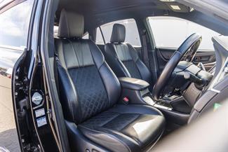 2014 Toyota Harrier - Thumbnail