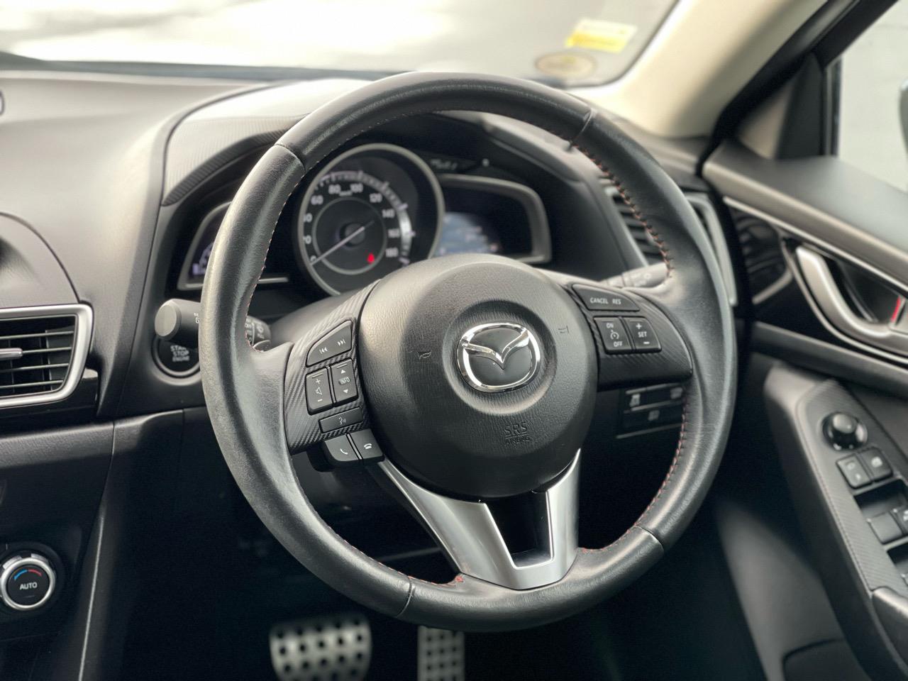 2015 Mazda Axela