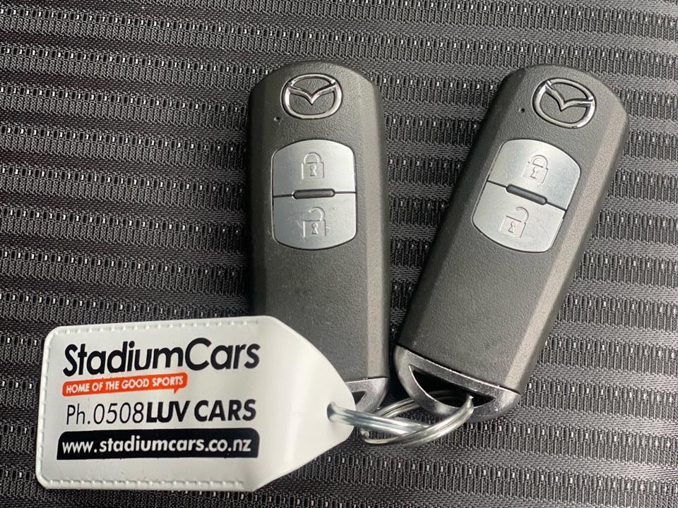 2015 Mazda Axela