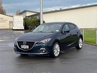 2015 Mazda Axela - Thumbnail
