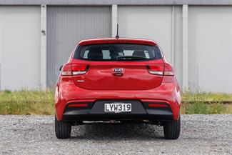 2019 Kia Rio - Thumbnail