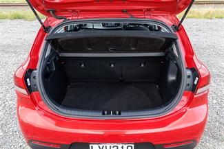 2019 Kia Rio - Thumbnail