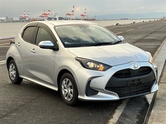 2020 Toyota Yaris - Thumbnail