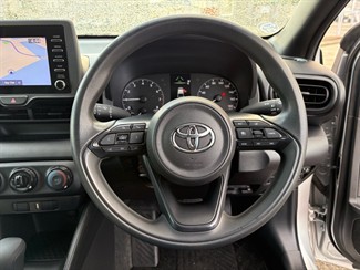2020 Toyota Yaris - Thumbnail