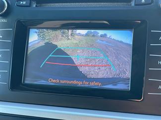 2017 Toyota Highlander - Thumbnail