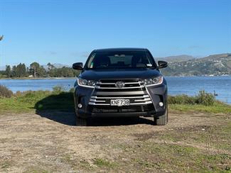 2017 Toyota Highlander - Thumbnail