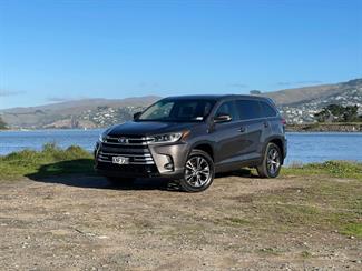 2017 Toyota Highlander - Thumbnail