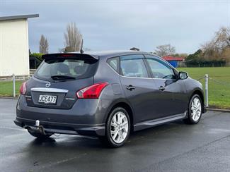 2015 Nissan Pulsar - Thumbnail