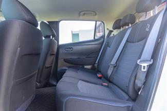 2018 Nissan LEAF - Thumbnail