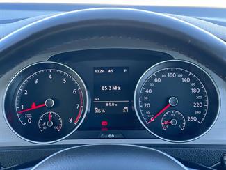 2015 Volkswagen Golf - Thumbnail