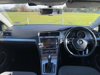 2015 Volkswagen Golf - Thumbnail