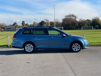 2015 Volkswagen Golf - Thumbnail