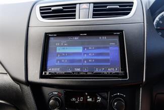 2015 Suzuki Swift - Thumbnail