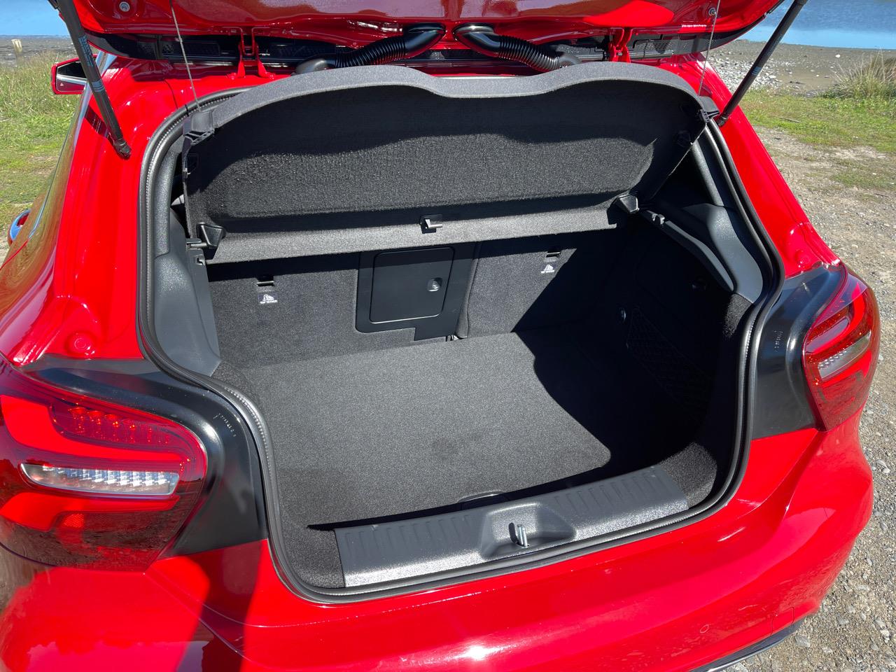 2017 Mercedes-Benz A250