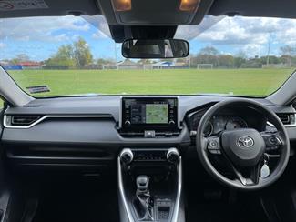 2019 Toyota RAV4 - Thumbnail