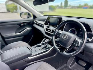 2021 Toyota Highlander - Thumbnail