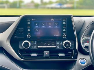 2021 Toyota Highlander - Thumbnail