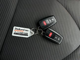 2021 Toyota Highlander - Thumbnail