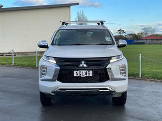 2021 Mitsubishi Pajero Sport - Thumbnail