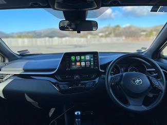 2019 Toyota C-HR - Thumbnail