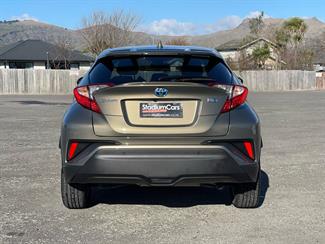 2019 Toyota C-HR - Thumbnail