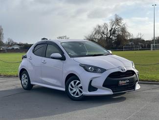 2020 Toyota Yaris - Thumbnail